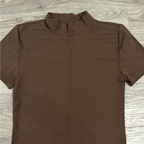 Babaton Contour Mock neck - Picture 2 of 4